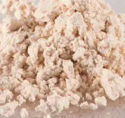 Polvo de granada Polvo de granada, un ingrediente natural en formato fino.