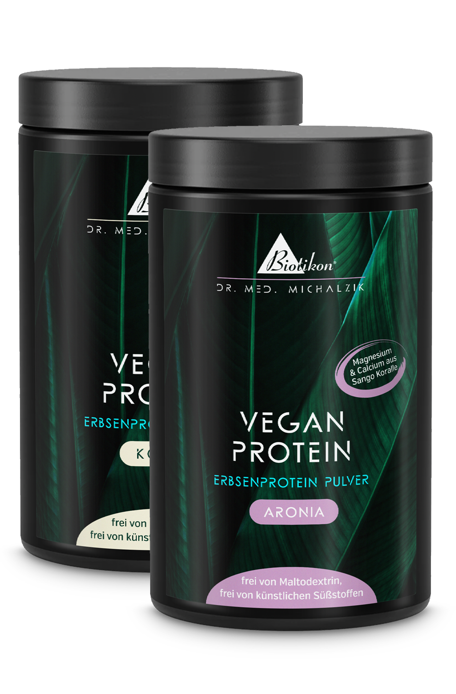 Dos envases de proteína vegetal en polvo blanca, uno con Aronia y otro con sabor a cacao, 500 g.